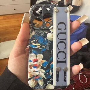 Gucci floral case i phone 15 pro